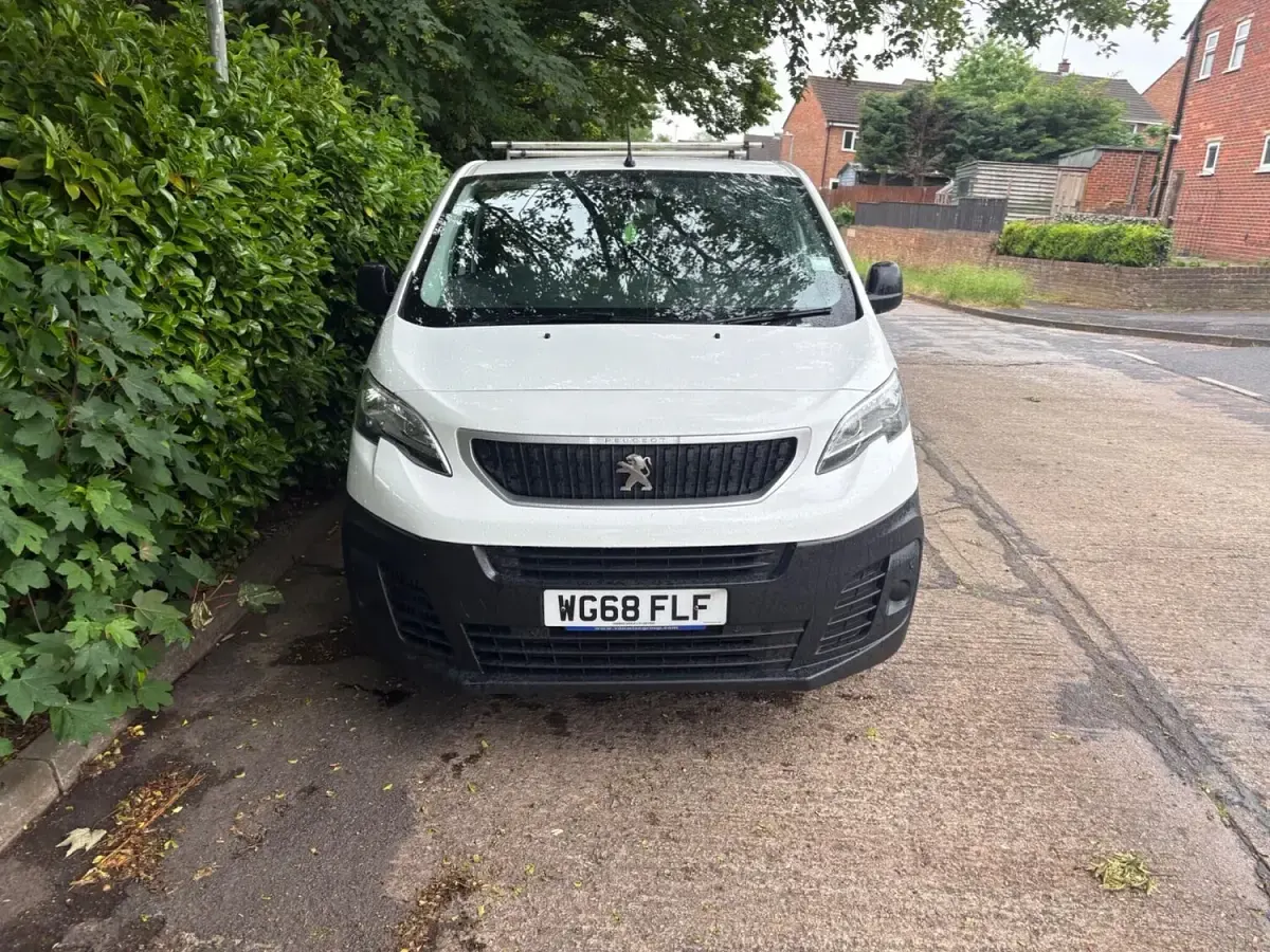 Used Peugeot Expert S 2018 White Van