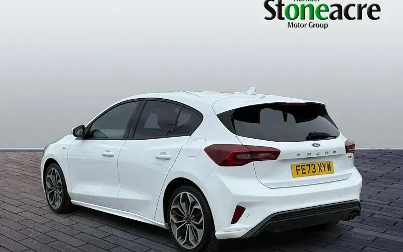 Used Ford Focus ST-Line X 153 HP (112 kW) 2023 White Hatchback