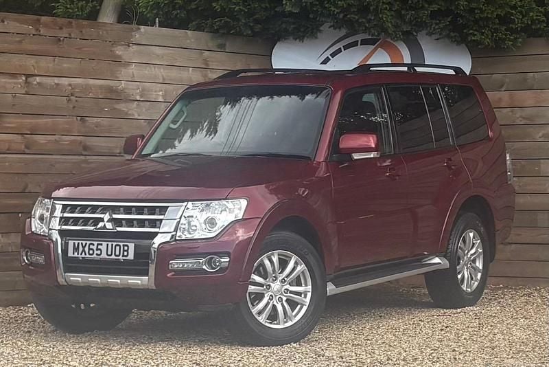 Red Used 2015 Mitsubishi Shogun SUV | £16,995 (A bit pricey) - Image 1/4