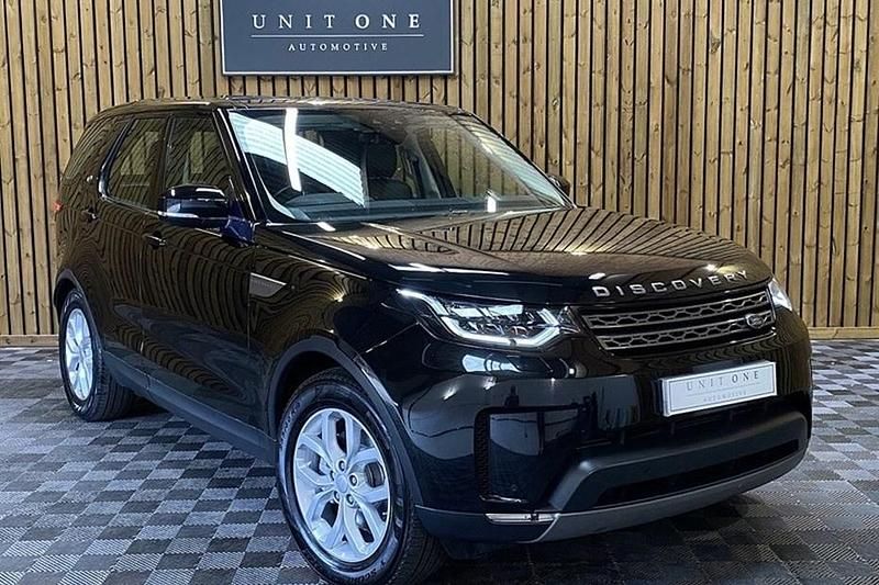Black Used 2018 Land Rover Discovery 5 SE SUV | £24,500 - Image 1/1