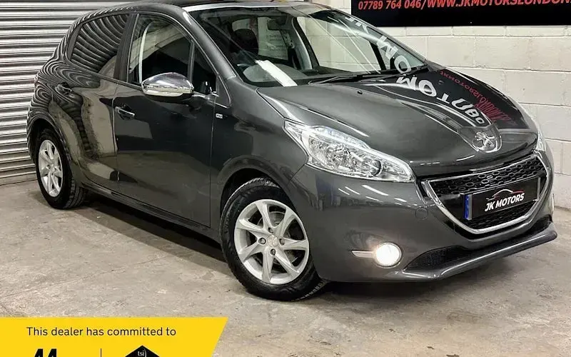 Used Peugeot 208 Style 82 HP (60 kW) 2014 Hatchback