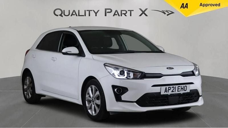 White Used 2021 Kia Rio 3 Hatchback | £9,175 (Fair price) - Image 1/4