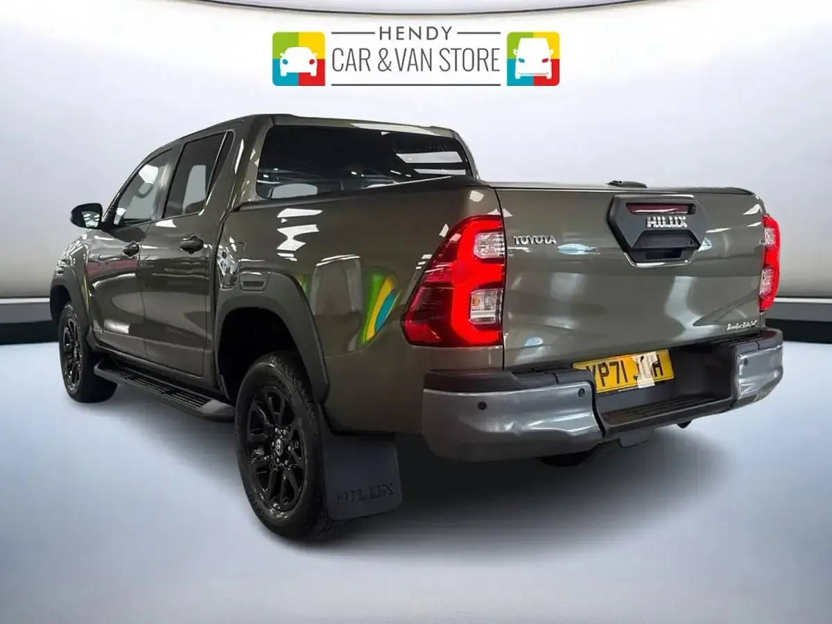 Used Toyota HiLux 2021 Bronze Pickup