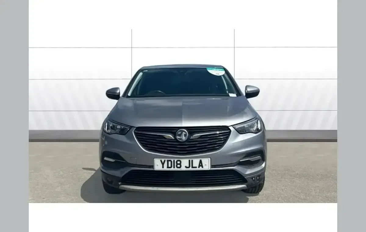 Used Vauxhall Grandland X Sport 120 HP (88 kW) 2018 Grey SUV