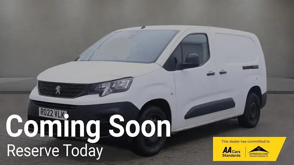 Used Peugeot Partner Premium 131 HP (96 kW) 2022 White MPV