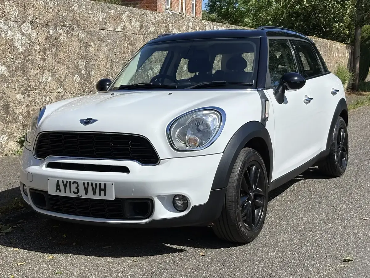Used Mini Cooper SD Countryman 143 HP (105 kW) 2013 White SUV