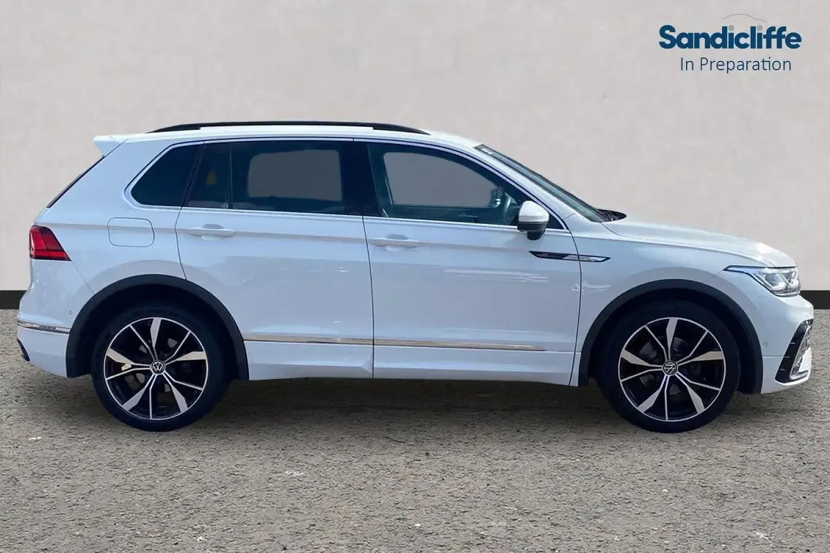 Used VW Tiguan R-line 150 HP (110 kW) 2022 White SUV