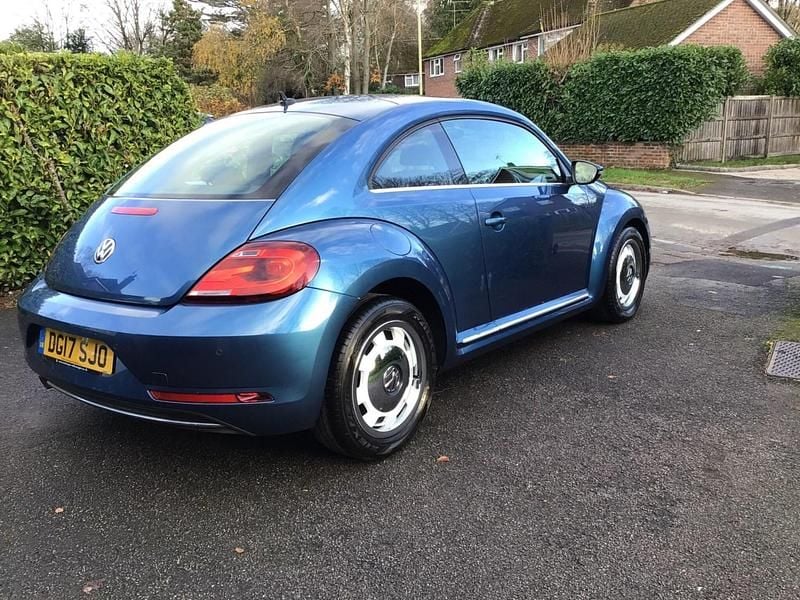 Used VW Beetle Design 105 HP (77 kW) 2017 Blue Hatchback