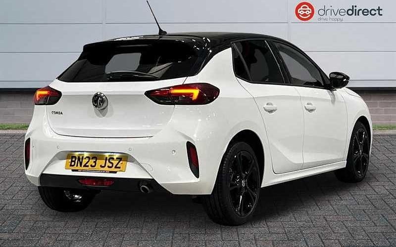 Used Vauxhall Corsa S 101 HP (74 kW) 2023 White Hatchback