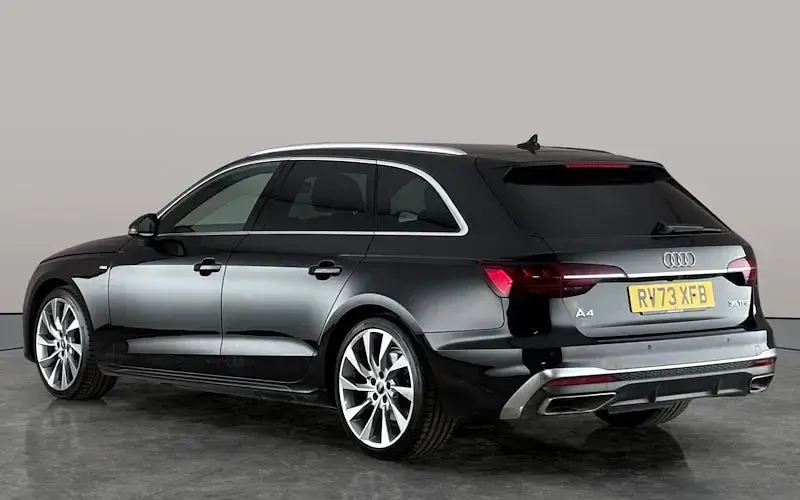 Used Audi A4 S-Line 150 HP (110 kW) 2023 Black Estate