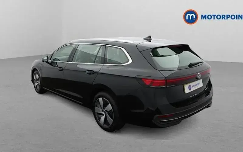 Used VW Passat Life 204 HP (150 kW) 2025 Black Estate