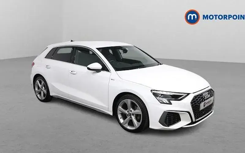 Second-hand Audi A3 Sportback S-Line 150 CP (110 kW) 2024 Hatchback