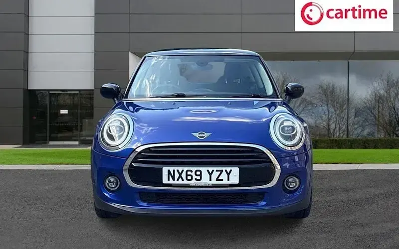 Used Mini Cooper Classic 136 HP (100 kW) 2021 Hatchback