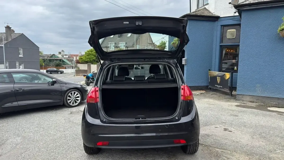 Used Kia Venga 2012 Black Hatchback