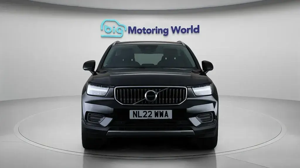 Used Volvo XC40 Core 211 HP (155 kW) 2022 Black SUV