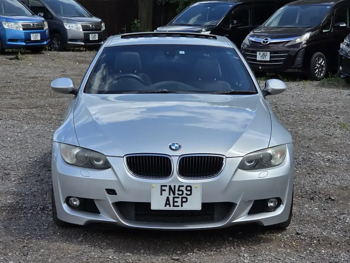 Used BMW 320 M Sport 170 HP (125 kW) 2009 Silver Coupe