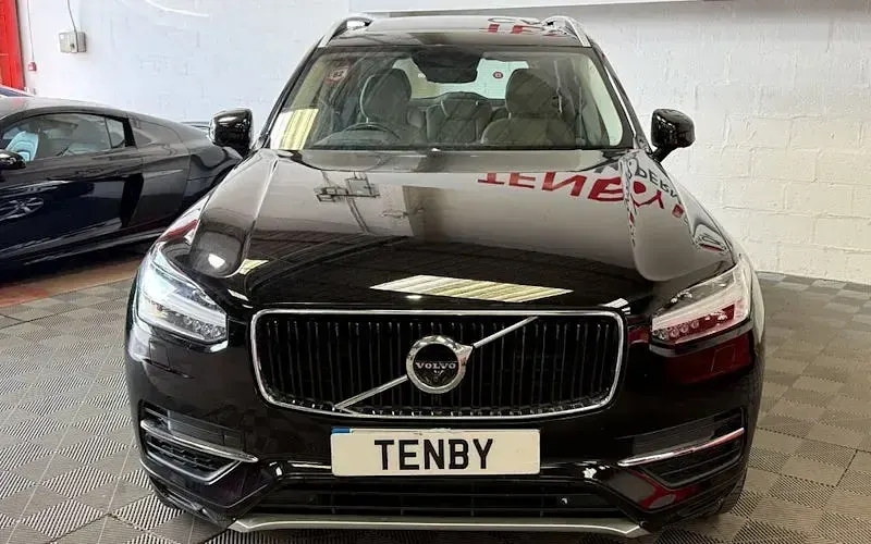 Used Volvo XC90 Momentum 407 HP (299 kW) 2017 SUV