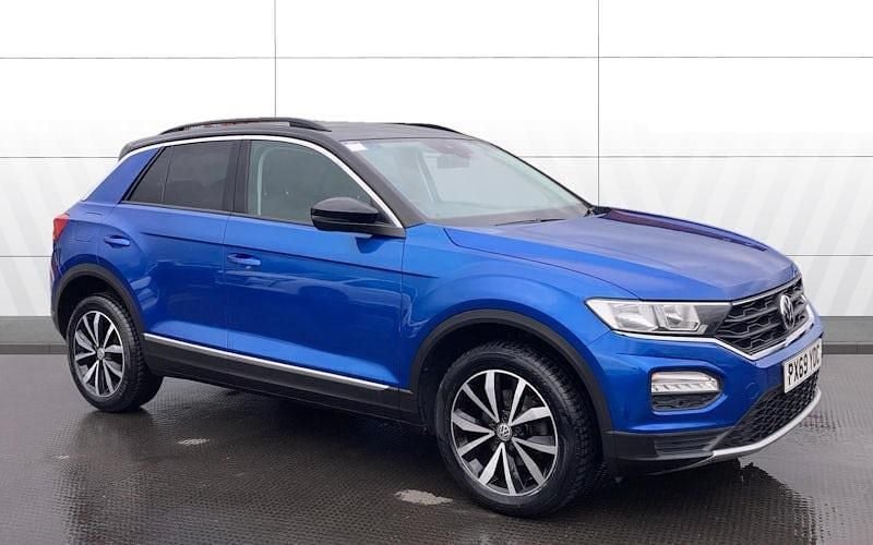 Used 2021 VW T-Roc Design SUV | £15,995 (Fair price) - Image 1/4