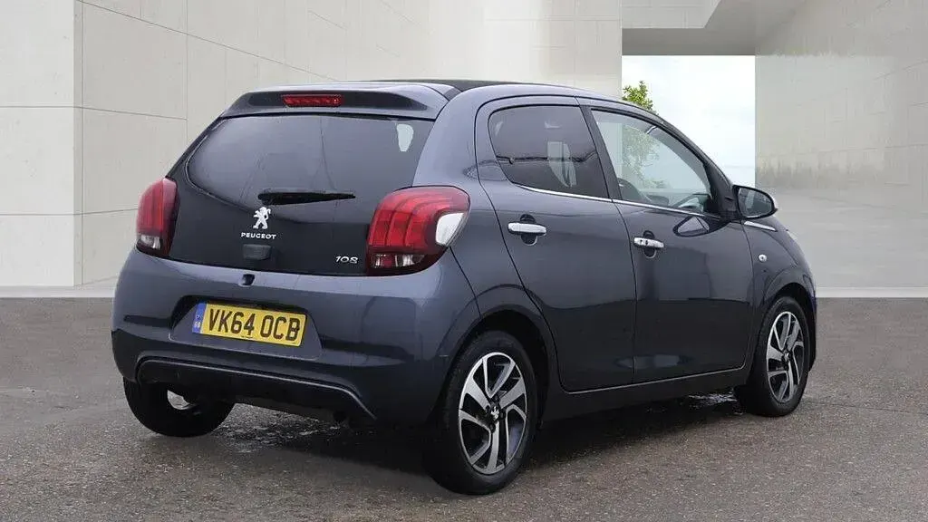 Used Peugeot 108 Allure 82 HP (60 kW) 2014 Grey Hatchback