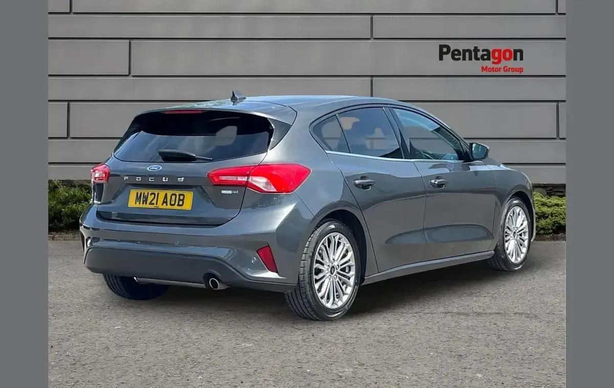 Used Ford Focus Titanium X 123 HP (90 kW) 2021 Grey Hatchback
