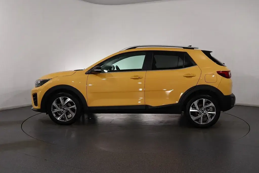 Used Kia Stonic GT-Line S 98 HP (72 kW) 2025 Yellow SUV