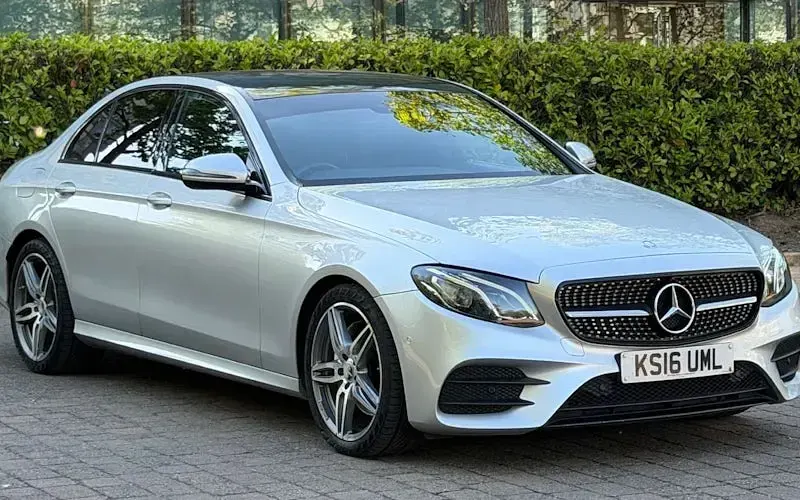 Begagnad Mercedes E220 AMG line 194 HK (142 kW) 2019 Sedan