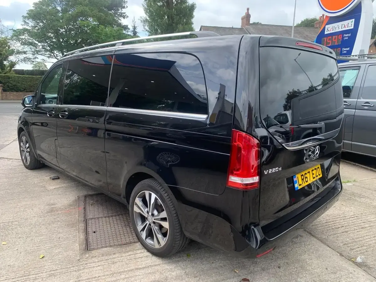 Used Mercedes V220 163 HP (119 kW) 2017 Black MPV