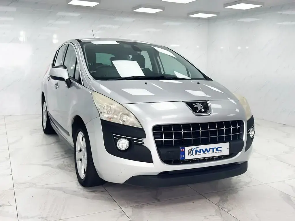 Used Peugeot 3008 112 HP (82 kW) 2011 Silver Estate
