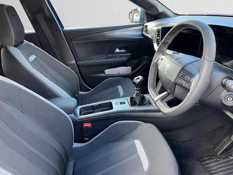 Second-hand Vauxhall Mokka S 134 CP (98 kW) 2024 Albastru SUV