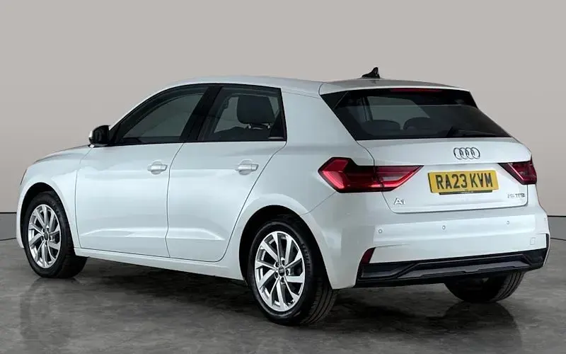Used Audi A1 Sportback Sport 95 HP (69 kW) 2023 White Hatchback