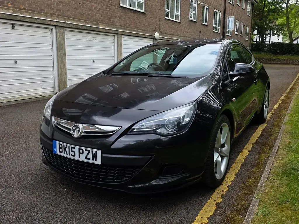 Used Vauxhall Astra GTC Sport 2015 Black Hatchback