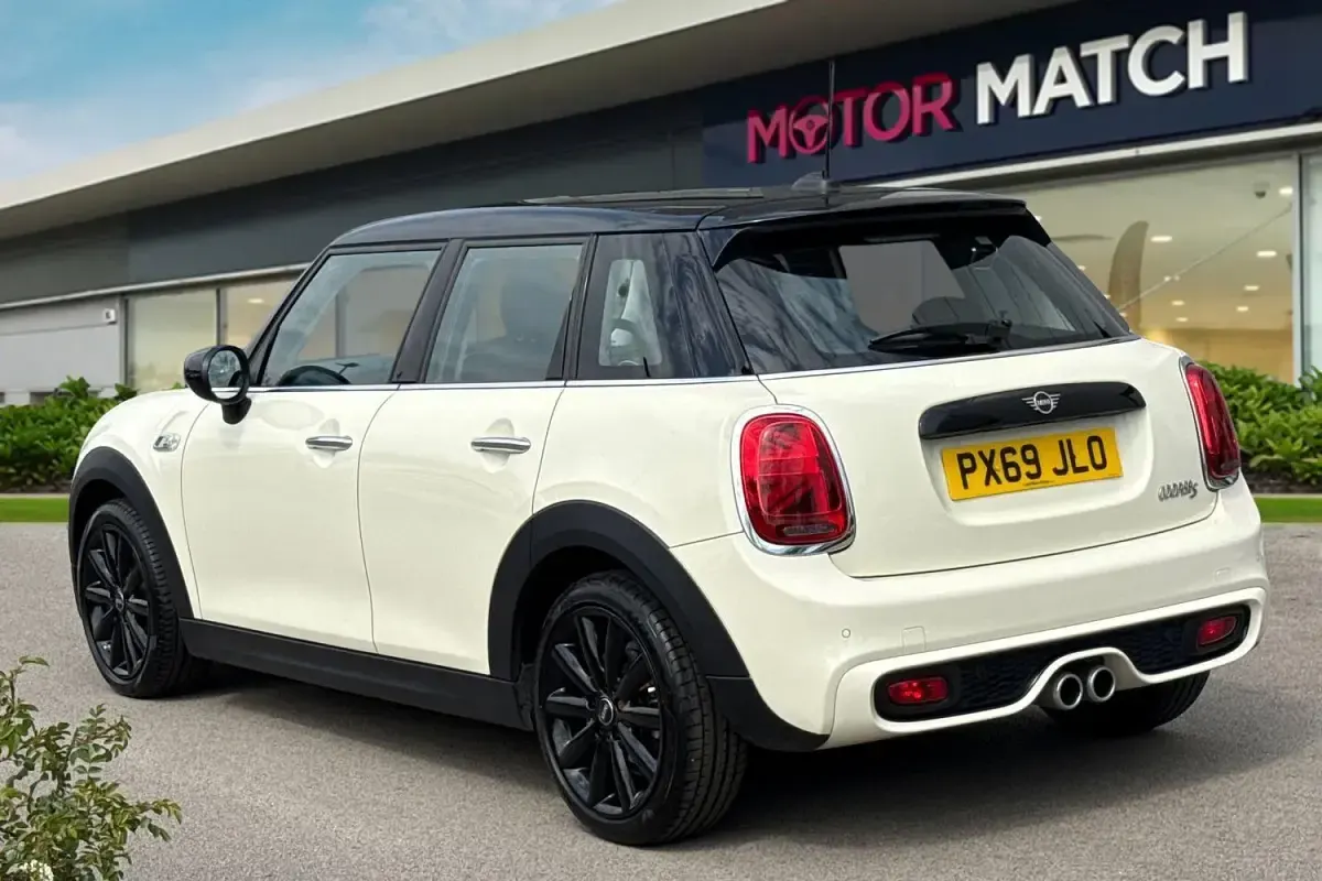 Usado Mini Cooper S Classic 2019 Branco Citadino