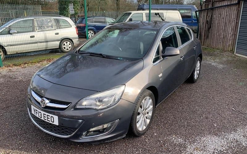 Used Vauxhall Astra Elite 165 HP (121 kW) 2012 Grey Hatchback