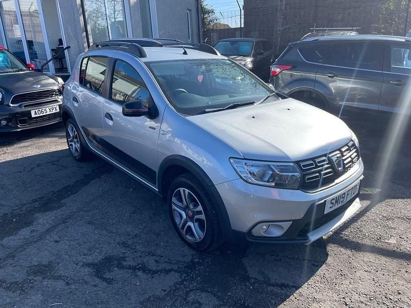 Used Dacia Sandero Stepway 90 HP (66 kW) 2019 Grey Hatchback