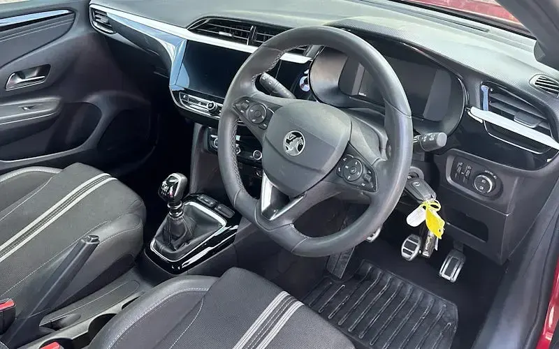 Used Vauxhall Corsa 101 HP (74 kW) 2023 Red Hatchback