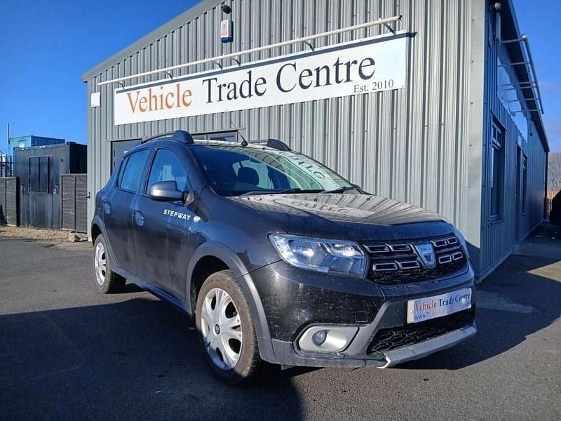 Used Dacia Sandero Lauréate 90 HP (66 kW) 2016 Black Hatchback