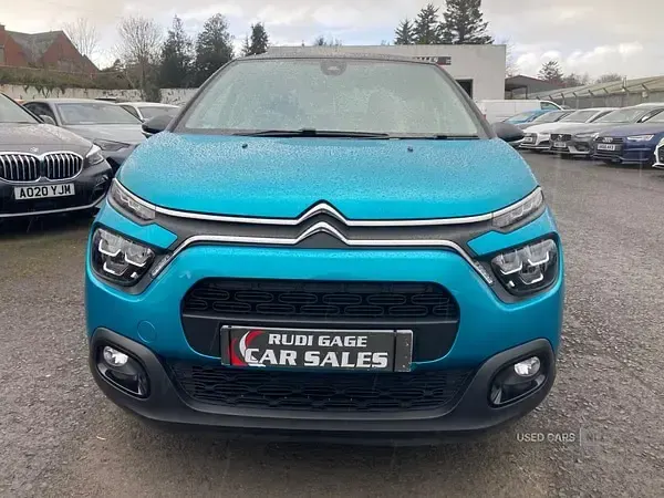 Used Citroën C3 Shine 102 HP (75 kW) 2022 Blue Hatchback