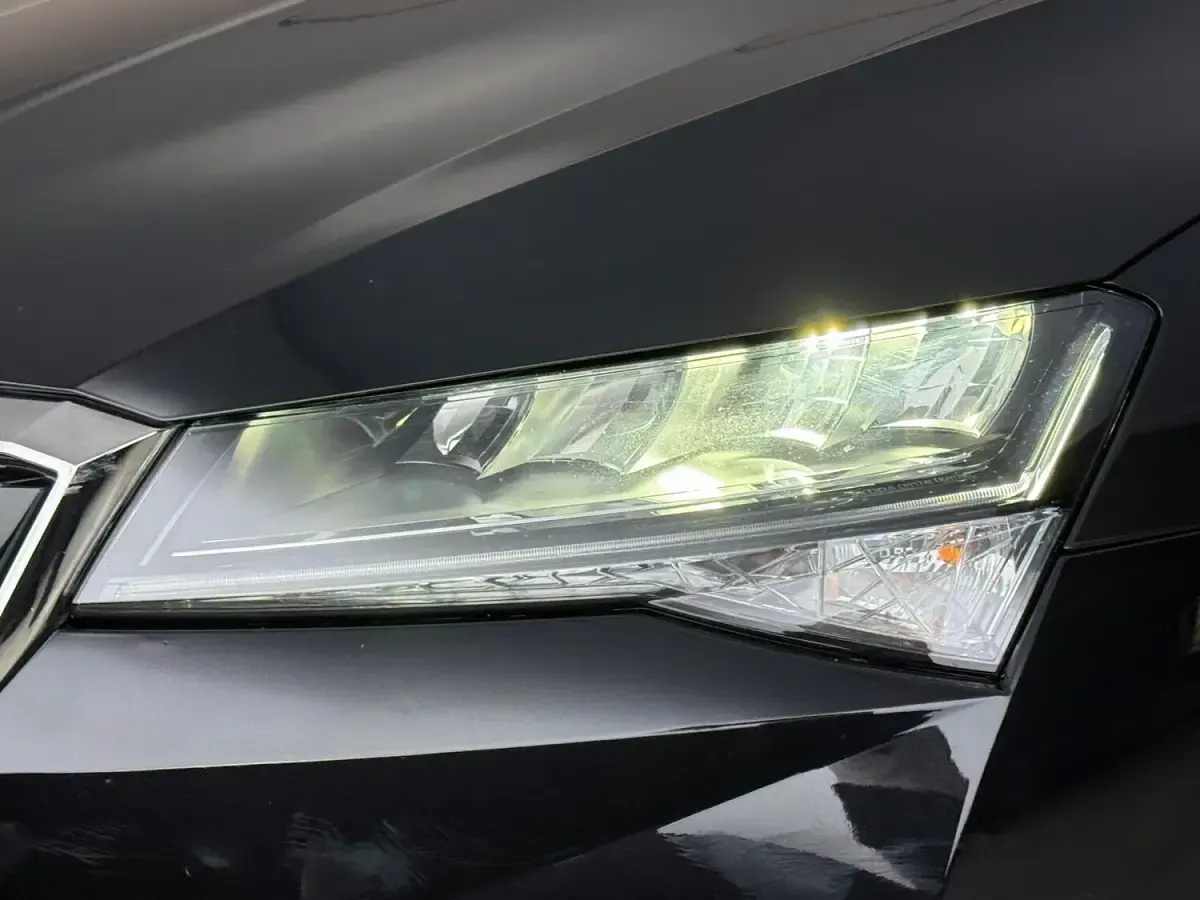 Used Skoda Superb SE Technology 2022 Black Estate