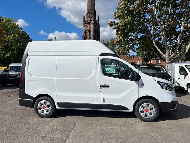 New Renault Trafic 150 HP (110 kW) 2025 White MPV