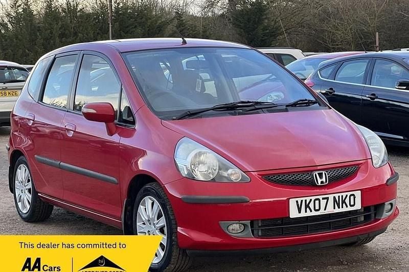 Used Honda Jazz SE 82 HP (60 kW) 2007 Red Hatchback