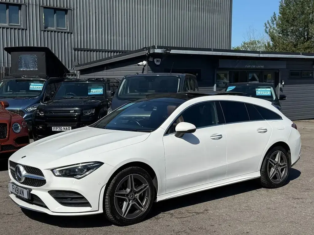 Used Mercedes CLA250e Shooting Brake AMG line 218 HP (160 kW) 2021 White Estate