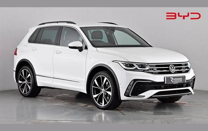 Used VW Tiguan R-line 245 HP (180 kW) 2022 Pure white SUV
