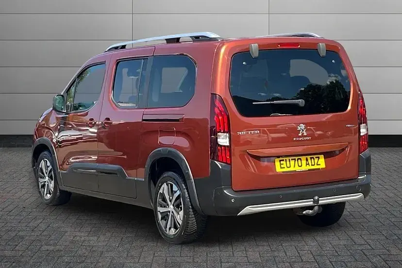 Used Peugeot Rifter GT-line 127 HP (93 kW) 2020 Bronze MPV