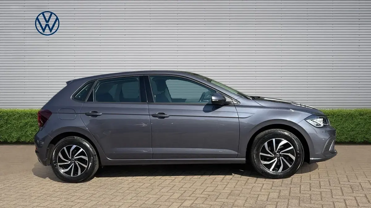 Used VW Polo Life 95 HP (69 kW) 2024 Grey Hatchback
