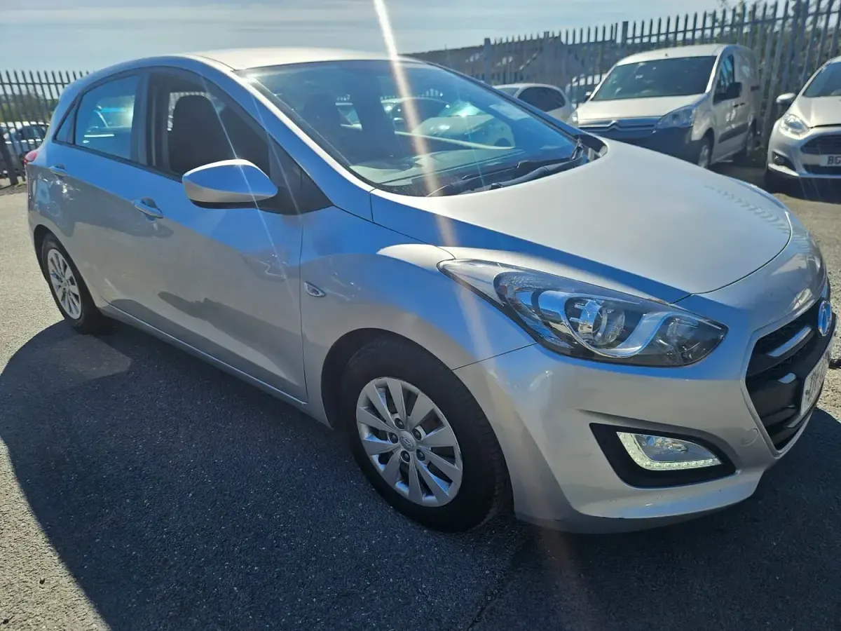 Used Hyundai i30 110 HP (80 kW) 2015 Silver Hatchback