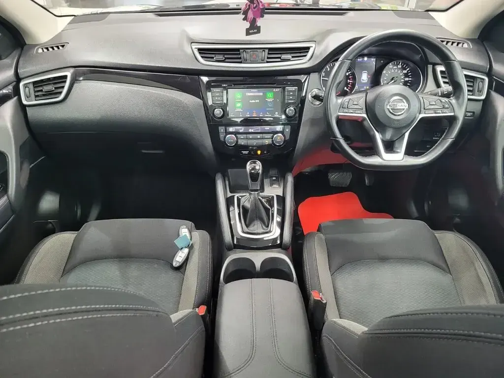 Used Nissan Qashqai N-Connecta 160 HP (117 kW) 2020 Black SUV