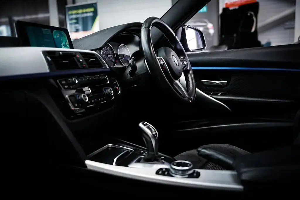 Used BMW 330 M Sport 2015 Blue Sedan
