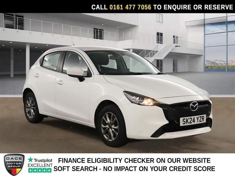 Used Mazda 2 Center-Line 75 HP (55 kW) 2024 White Hatchback