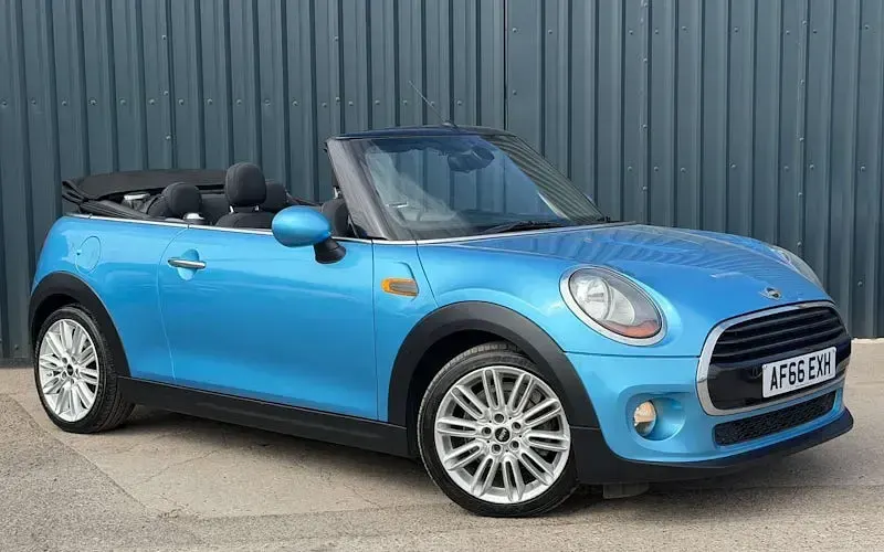 Begagnad Mini Cooper Cabriolet 136 HK (100 kW) 2017 Cab