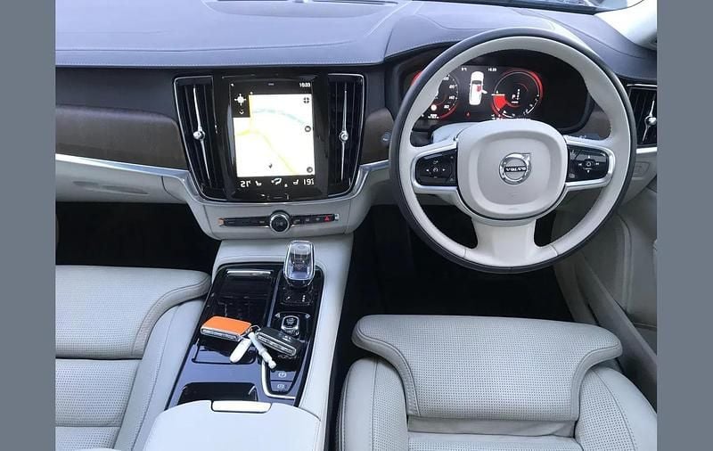 Used Volvo S90 Inscription 385 HP (283 kW) 2021 Blue Sedan